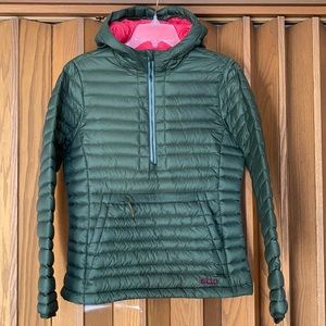 Stio women’s Pinion Down Pullover hooded down coat